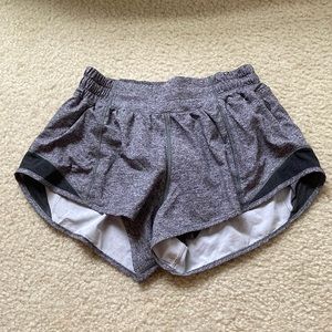 Lululemon Hotty Hot Short 2.5”